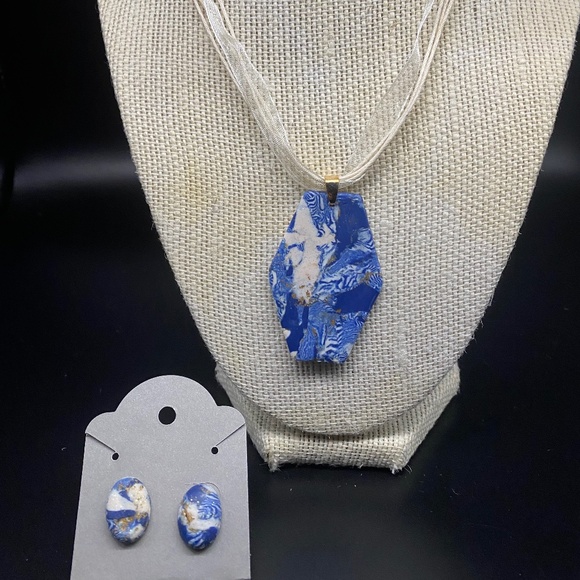 Handmade Pendant Necklace and Matching Earrings - Picture 1 of 1